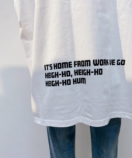 ロゴTシャツ