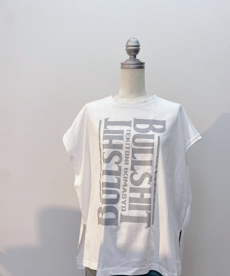 ロゴTシャツ