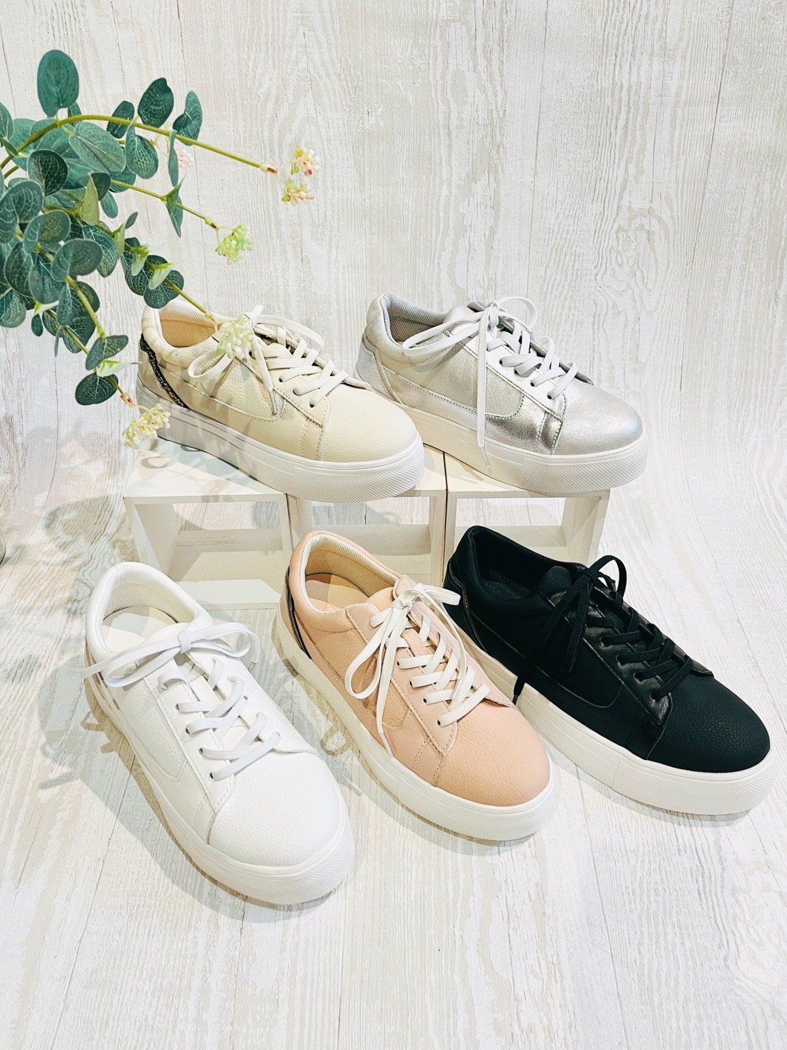 CIVIDINI ベージュ レザー スニーカー クシェリ QUSHELI ワントーンレザースニーカー （ベージュコンビ