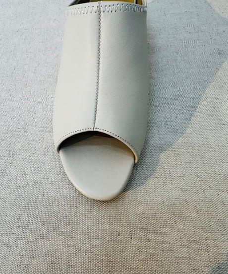 メタルヒールストレッチミュール