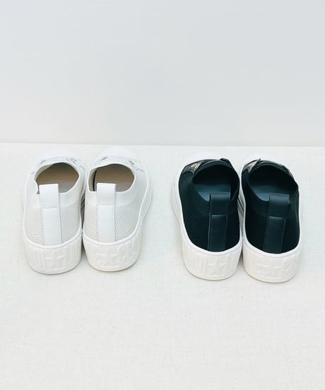 紐無し メッシュ厚底 スニーカー