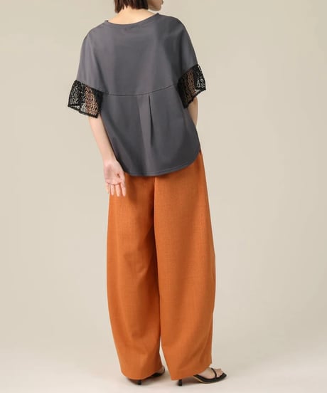 袖レースプルオーバー