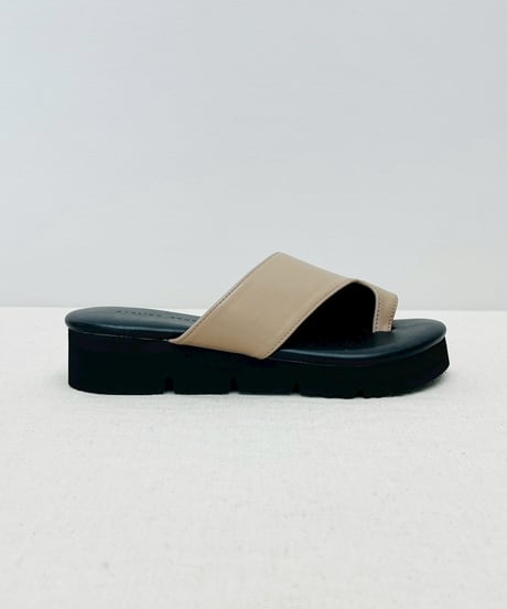 トングサンダル