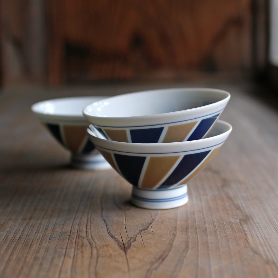 紺色×ベージュ縞模様のお茶碗 | 土井見世 古道具店