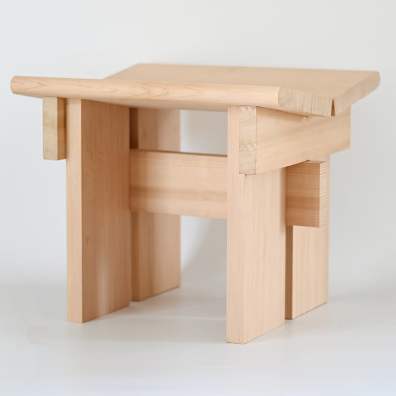 RED CEDAR】Stool | WHOLE TREE