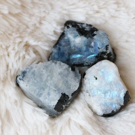 レインボー ムーンストーン 原石 ブルー シラー 天然石 Lサイズ
