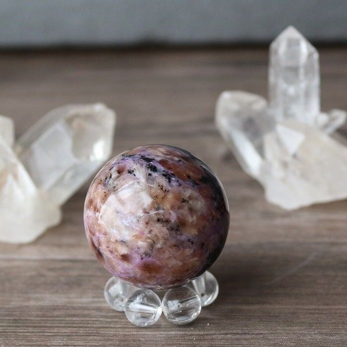 D2-19-2） 天然石 チャロアイト丸玉 スフィア 置物 約67mm 台付