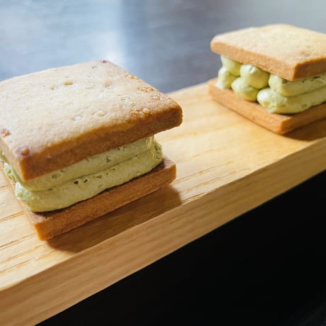 クッキーサンド&杏と胡桃のガトーショコラ
