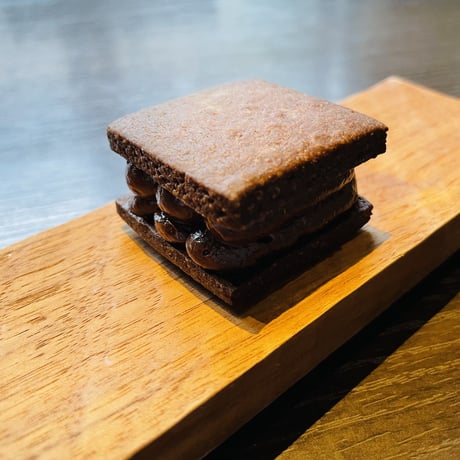 クッキーサンド(ラムレーズン・ピスタチオ・ショコラ)