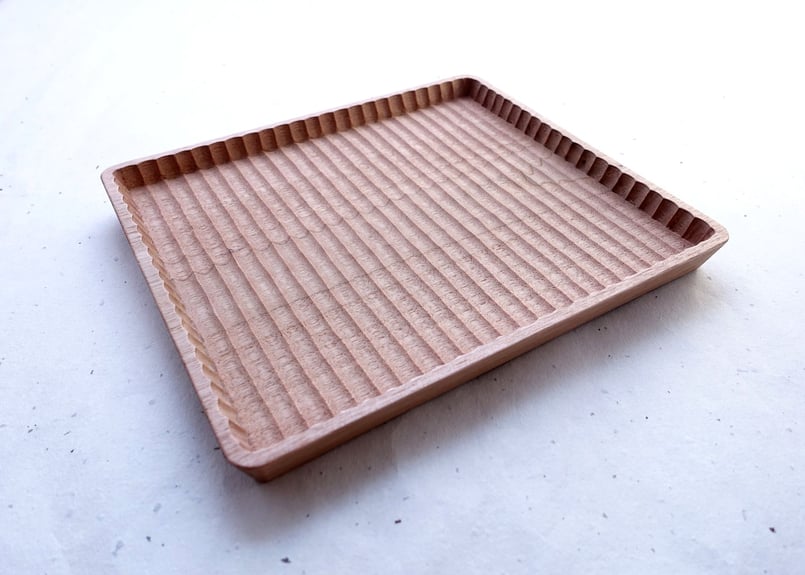 我谷盆 胡桃 23×20×2cm ナチュラル | 明野の小さなお盆や