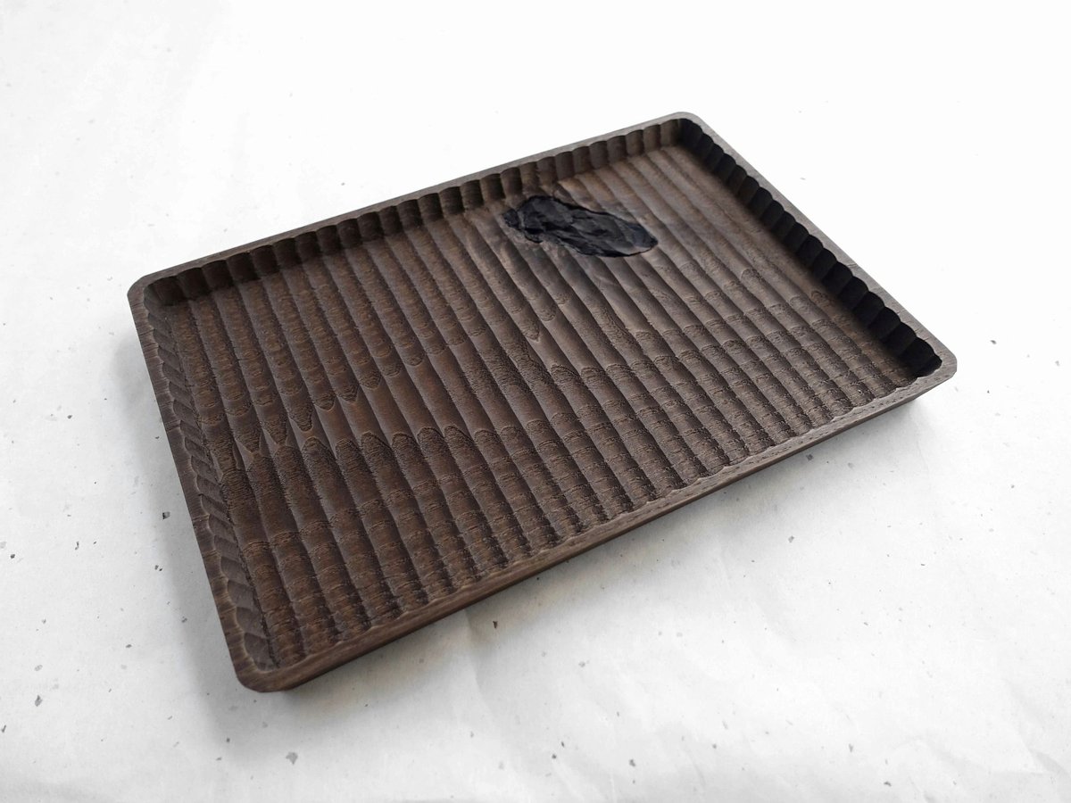 渋い色目の小ぶりの我谷盆 | 明野の小さなお盆や