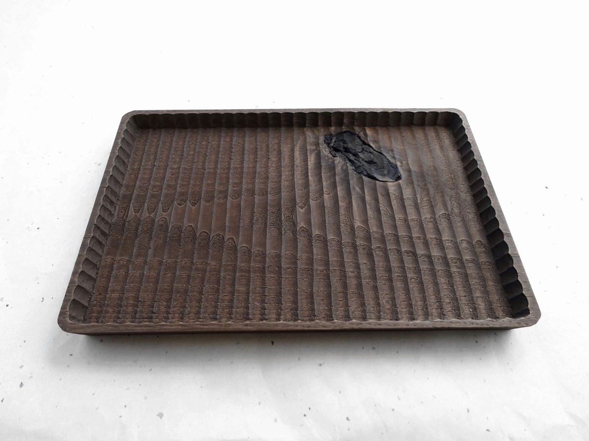 渋い色目の小ぶりの我谷盆 | 明野の小さなお盆や