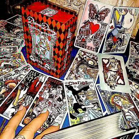 Queen Alice Tarot （クイーンアリスタロット）