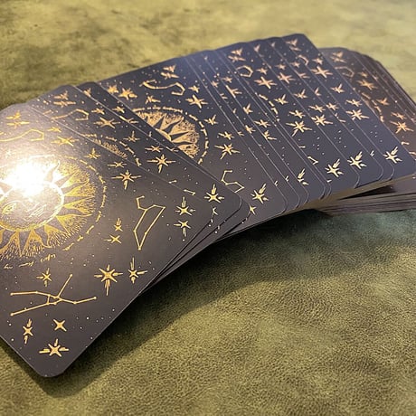 DREAMY MOONS TAROT（ドリーミームーンズタロット）