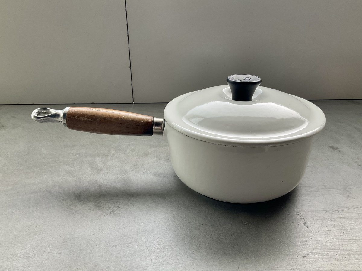 【ヴィンテージ ルクルーゼ】木柄ソーシエール14 ホワイト色 ヴィンテージ ルクルーゼ】木柄ソーシエール14 ホワイト色