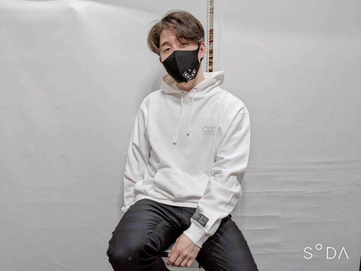 一度のみの着用　パーカー SEQUENZE パーカー 「SEQUENZ（シークエンズ）」ONI-FADE BOXY