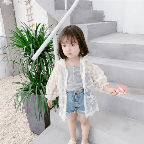 ❣️韓国風レース柄❣️UVカット長袖シャツ　フード付き