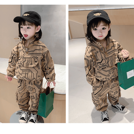 ❣️カッコイイ　秋春超可愛い女の子韓国風❣️ワーク風ウェア　２点セットアップ