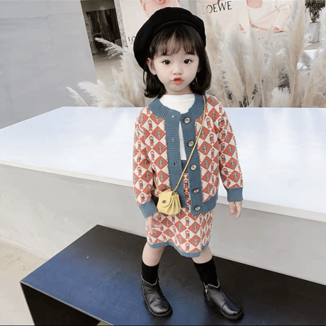 韓国風子供服お嬢様春秋　ソフトニットワンピースセットアップ2点セット