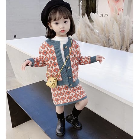 韓国風子供服お嬢様春秋　ソフトニットワンピースセットアップ2点セット