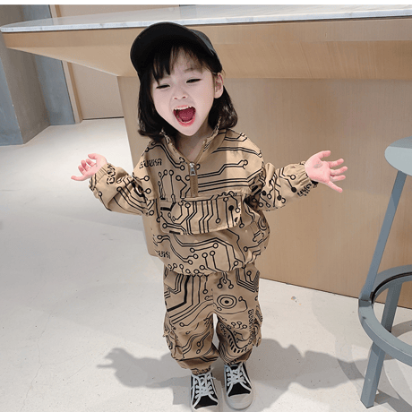 ❣️カッコイイ　秋春超可愛い女の子韓国風❣️ワーク風ウェア　２点セットアップ