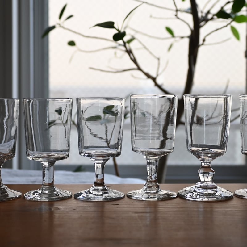 SOUVENIR de PARIS アンティークビストログラス 1脚 ＆ ワイン 2本