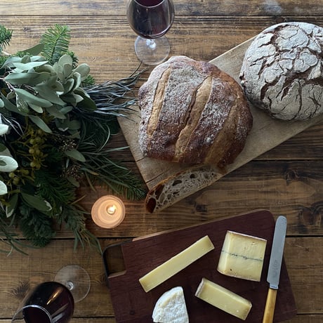【数量限定: 12/16～18発送予定】FESTIVE SEASON SET (bulbul ワイン × 木村製パン × sundayfromage  チーズ )