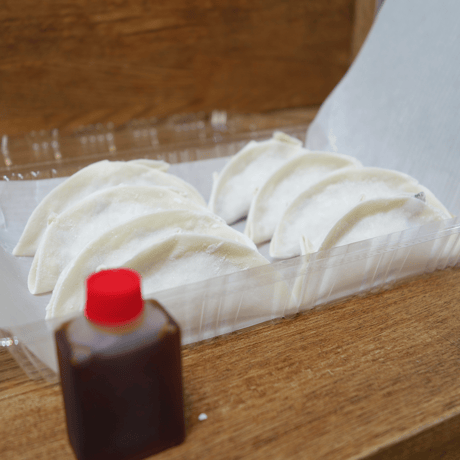 「特製タレ付き」くるむの餃子 96コ（8コ入×12パック）