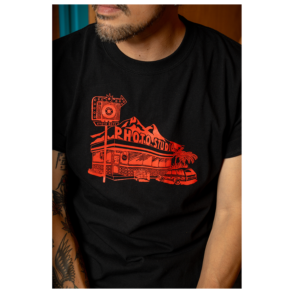 PHOTO STUDIO T-shirt 』BLACK | THE Buddy WEB S