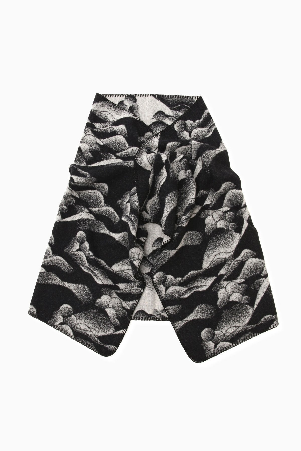 and wander】 mountain camo wool blanket small |