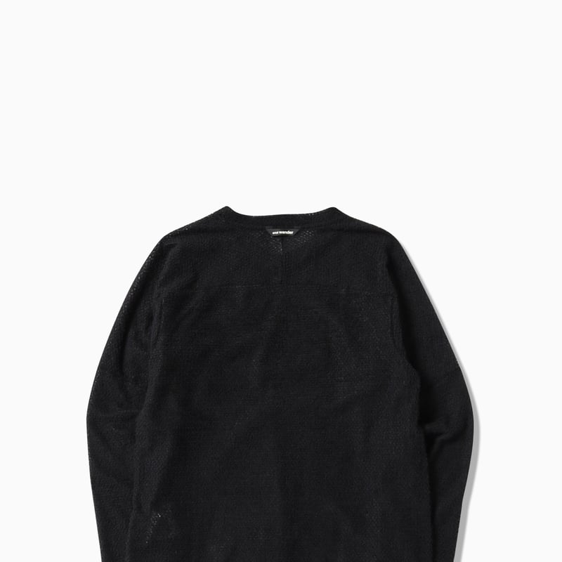 and wander】 alpha direct pullover(black) | Sun