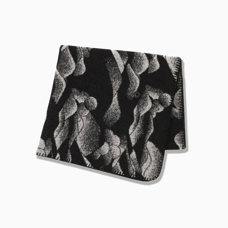 and wander】 mountain camo wool blanket small |