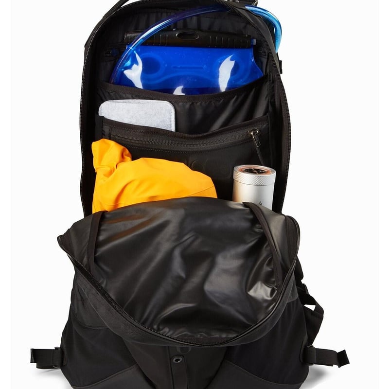 ARC`TERYX】 Arro 22 Backpack (Stealth Black) | ARC`TERYX】 Arro 22 Backpack (Stealth Black) |