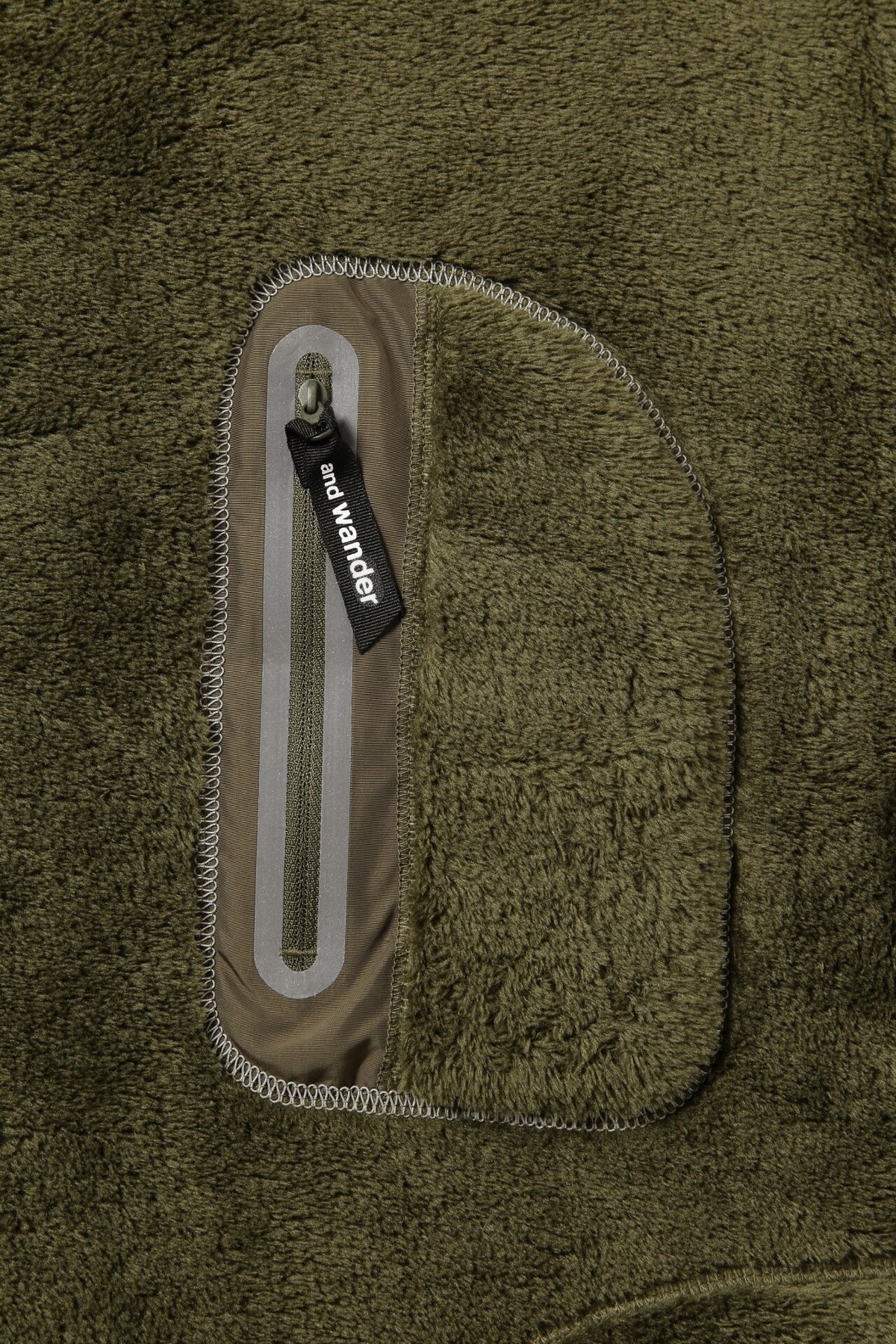 and wander】high loft fleece pullover(khaki) | and wander】high loft fleece pullover(khaki) |