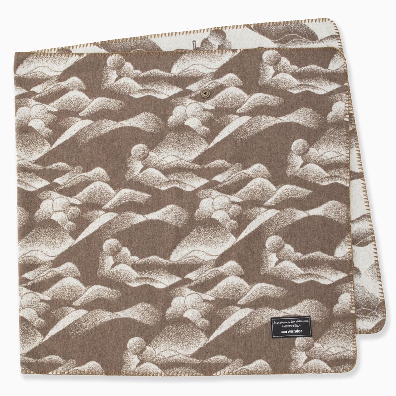 and wander】 mountain camo wool blanket small |