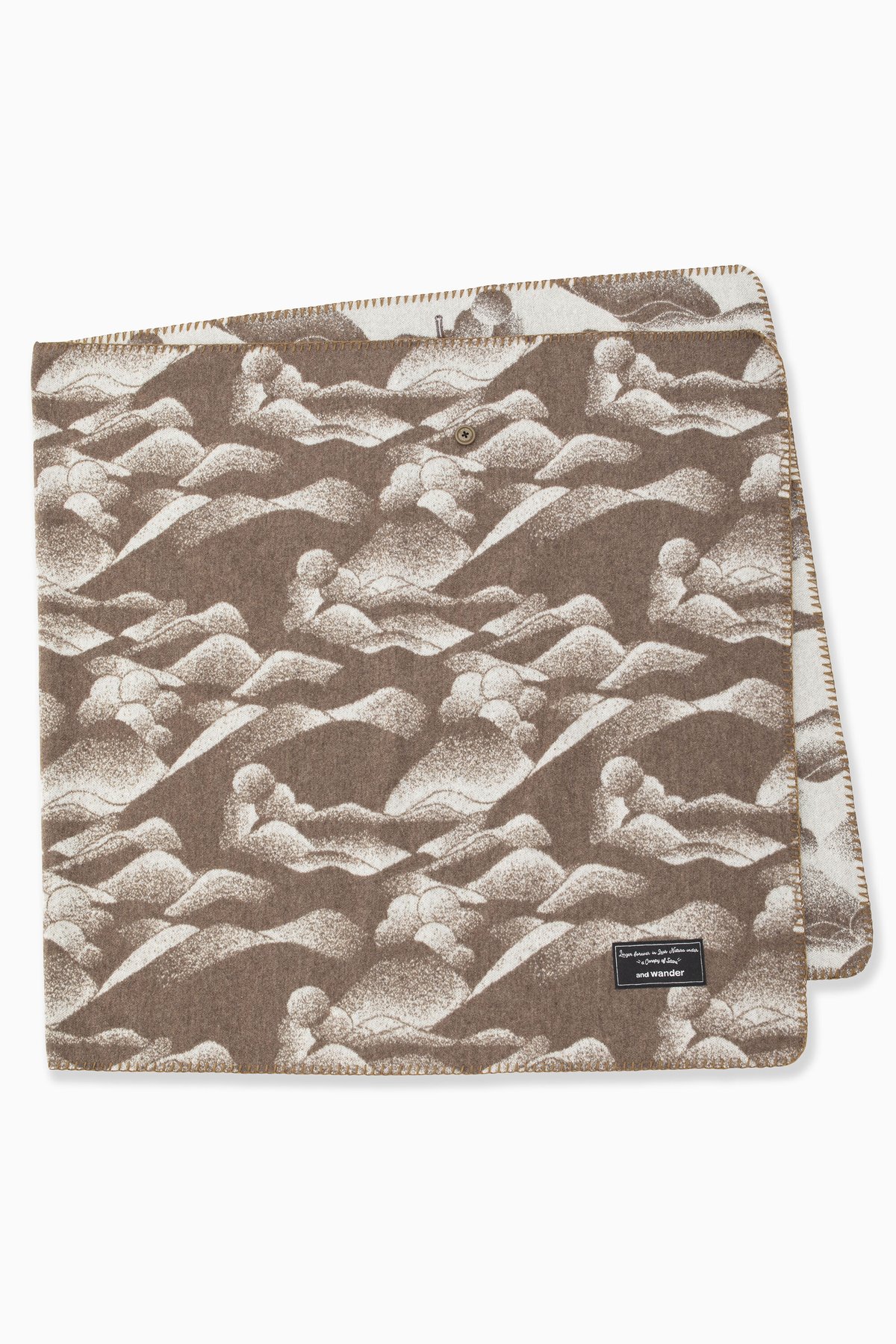and wander】 mountain camo wool blanket small |