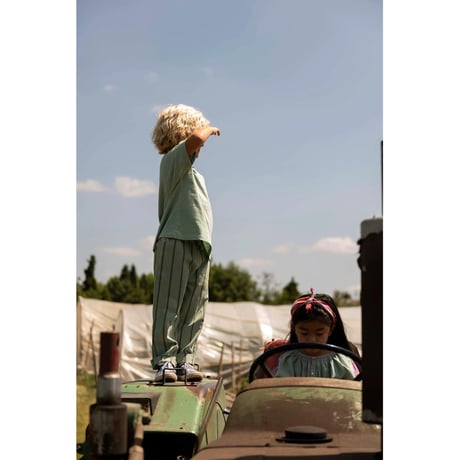 即納【2-3y, 3-4y, 4-5y, 5-6y】BEN OVERSIZED TSHIRT - SAGE GREEN / JENEST