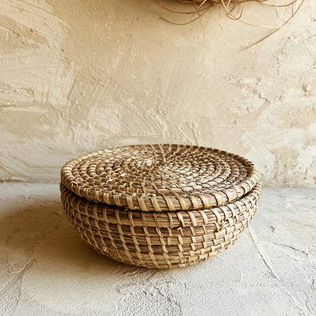 Interior Basket / Water Grass