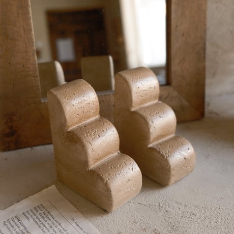 Bookend