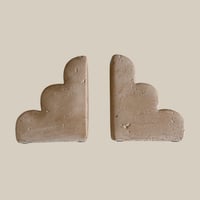 Bookend