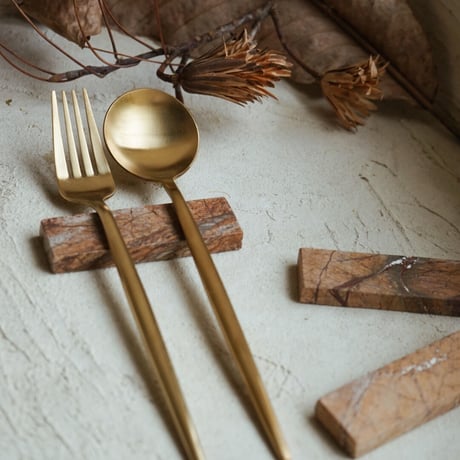 Cutlery Rest 9cm / Marble Brown