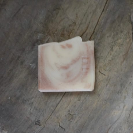 SAVONNERIE DE LA LUNE / Exotic  (Red sandalwood)