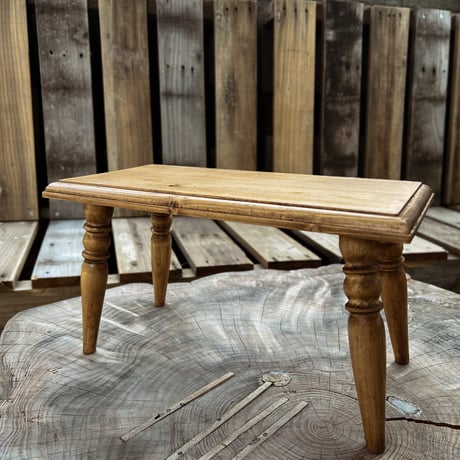 Mini Table / Pine wood
