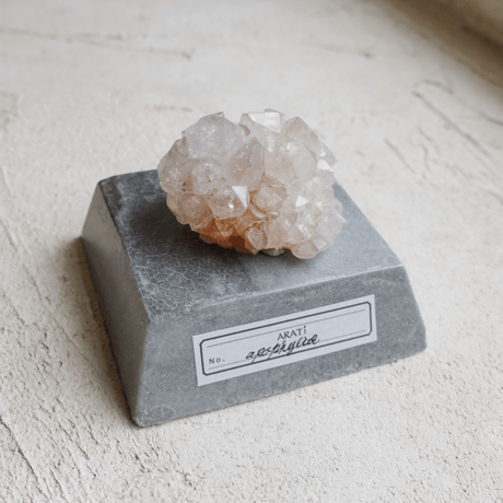 期間限定販売 / ARATi  Apophyllite
