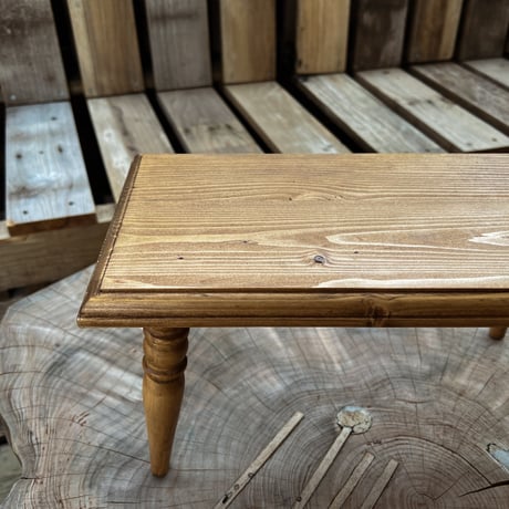 Mini Table / Pine wood