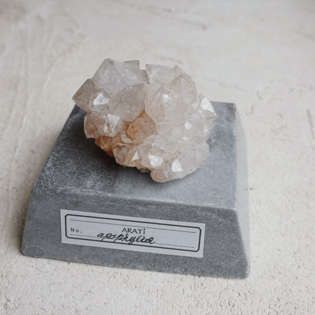 期間限定販売 / ARATi  Apophyllite