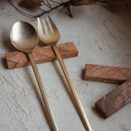 Cutlery Rest 11cm / Marble Brown