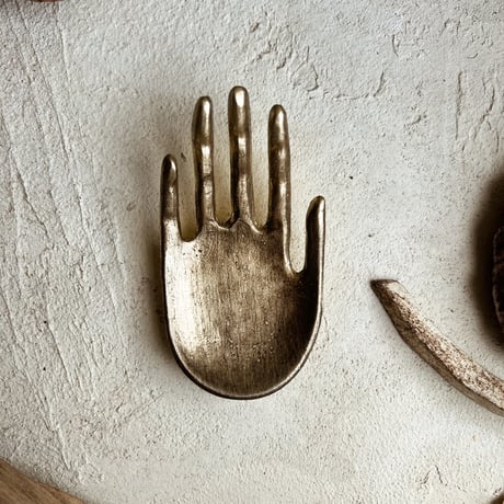 Accessory  Tray  /  Hand
