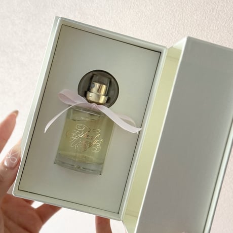 Pinku eau de perfum