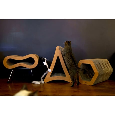 Cat Scratch ｜Triangle［ Max ］
